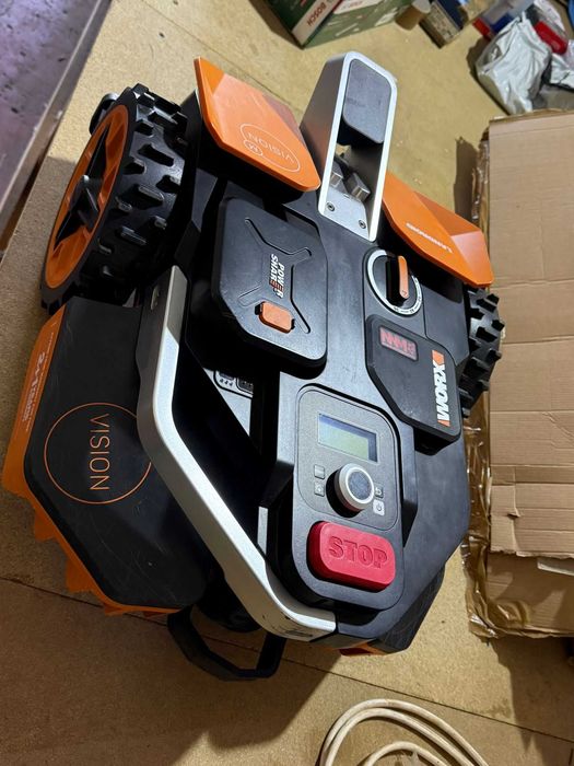 Robot de tuns gazon WORX Landroid Vision WR206E.1