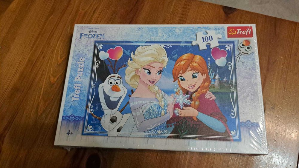 Два пъзела Frozen и StarWars единият e неразпечатан