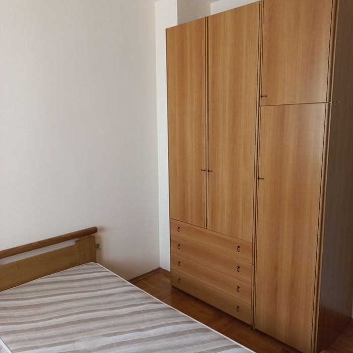 Тристаен обзаведен апартамент