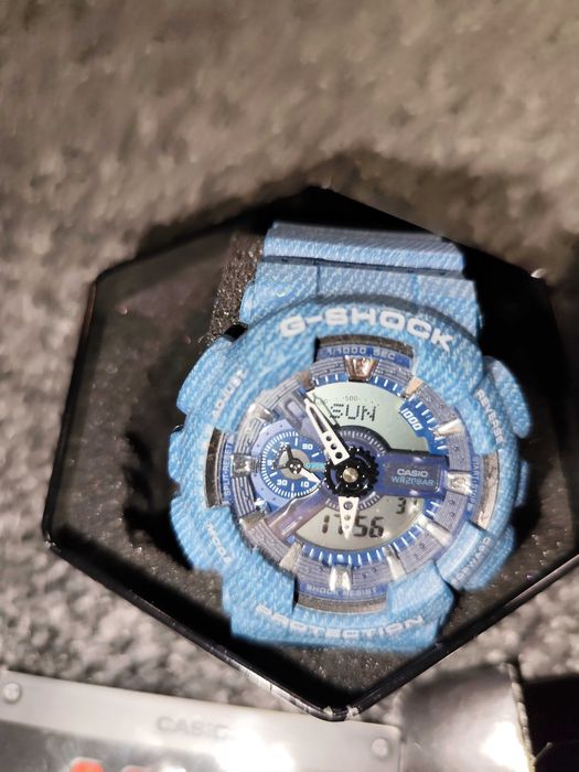 Топ Мъжки часовник G Shock модела е pдънков limited