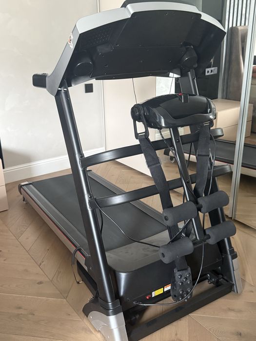 Беговая дорожка.