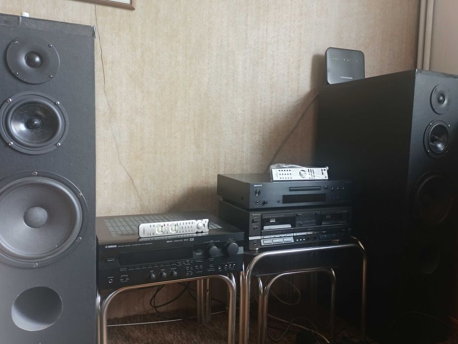 Супер запазена  hi-fi аудио сестема