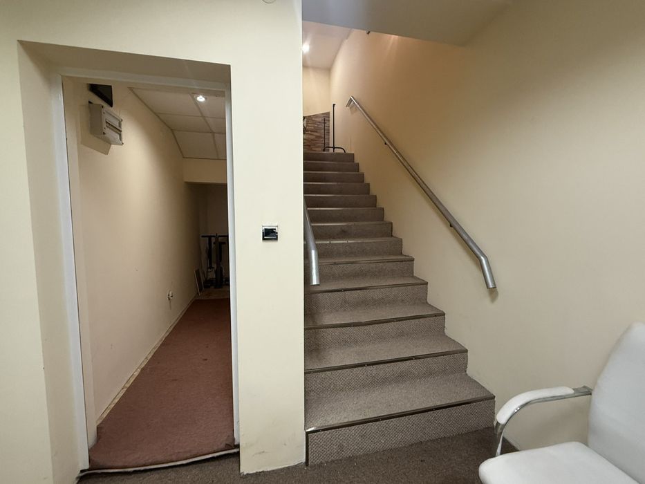 Офис, подземно помещение