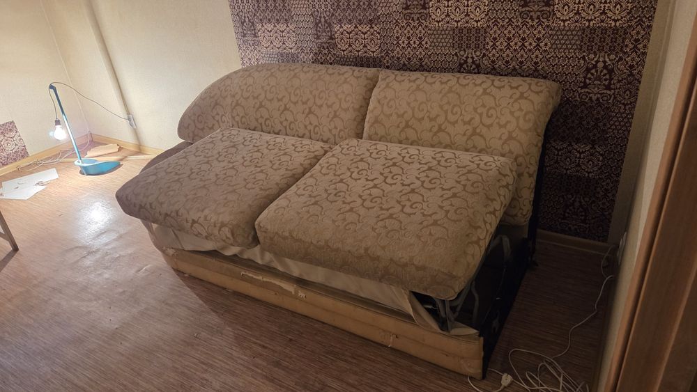 Отдам диван бесплатно