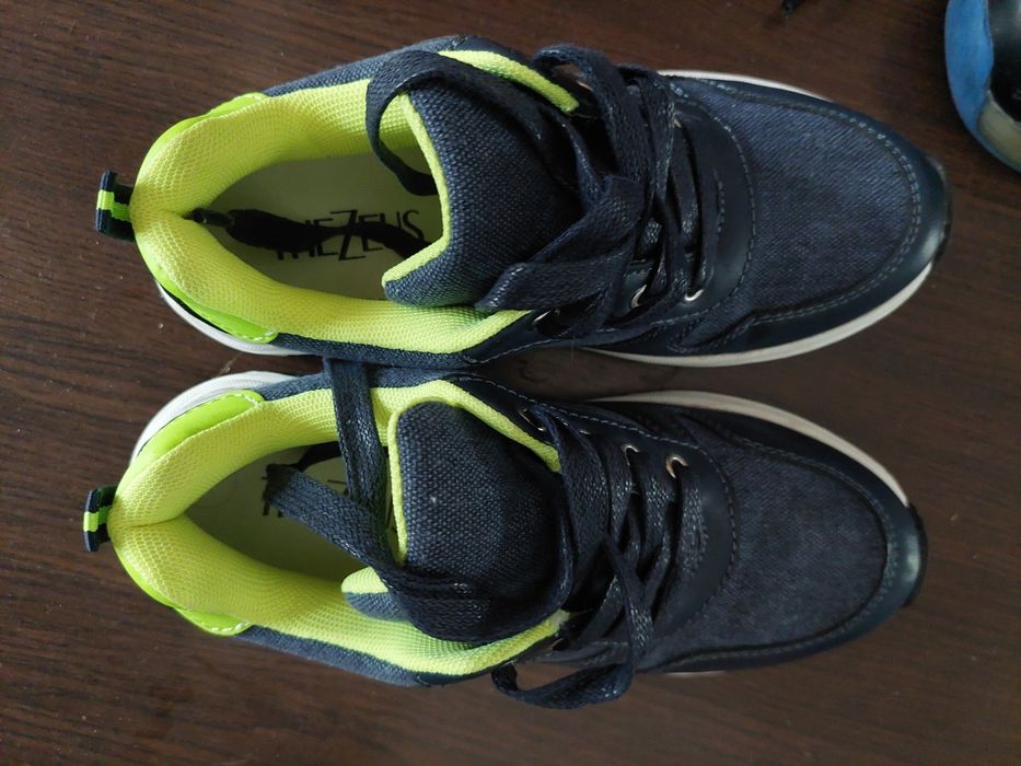 Adidasi sport Benvenuti The Zeus noi marime 33  la cutie