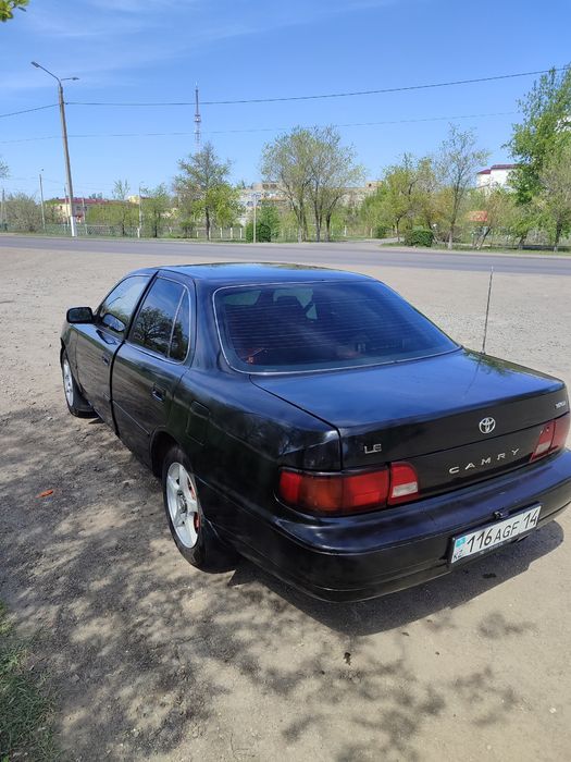 Продам Камри 10 америка 2.2 96 год
