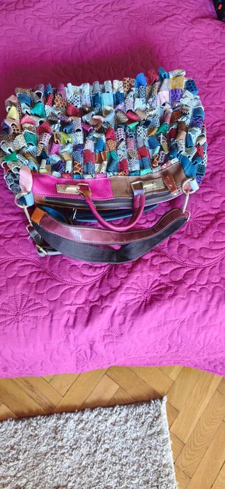 Geanta din piele naturala multicolora