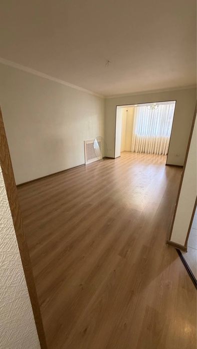 Срочно якасарайский район 4 комнаятная моно под офис