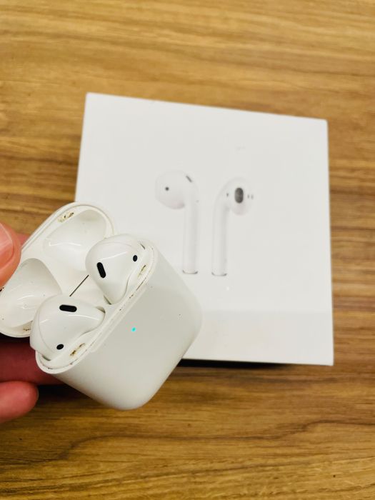 Apple airpods with charging case Оригинални