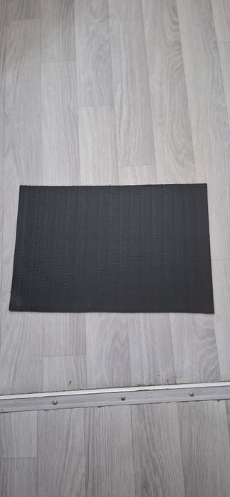 Продам коврик,серый цвет.