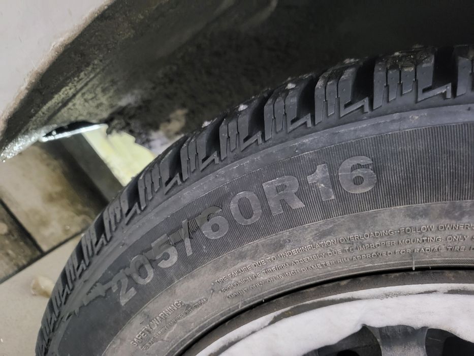 Продам резину зима с дисками