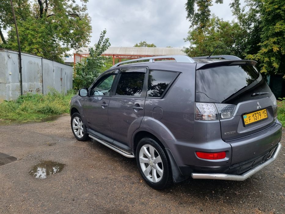 Продам срочно mitsubishi outlander