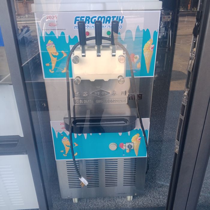 Frezir frezr muzqaymoq aparat fergomat garantiya bor arzon frezer friz