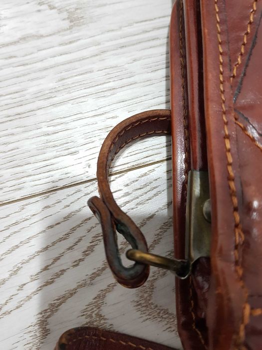 Кожена дамска чанта