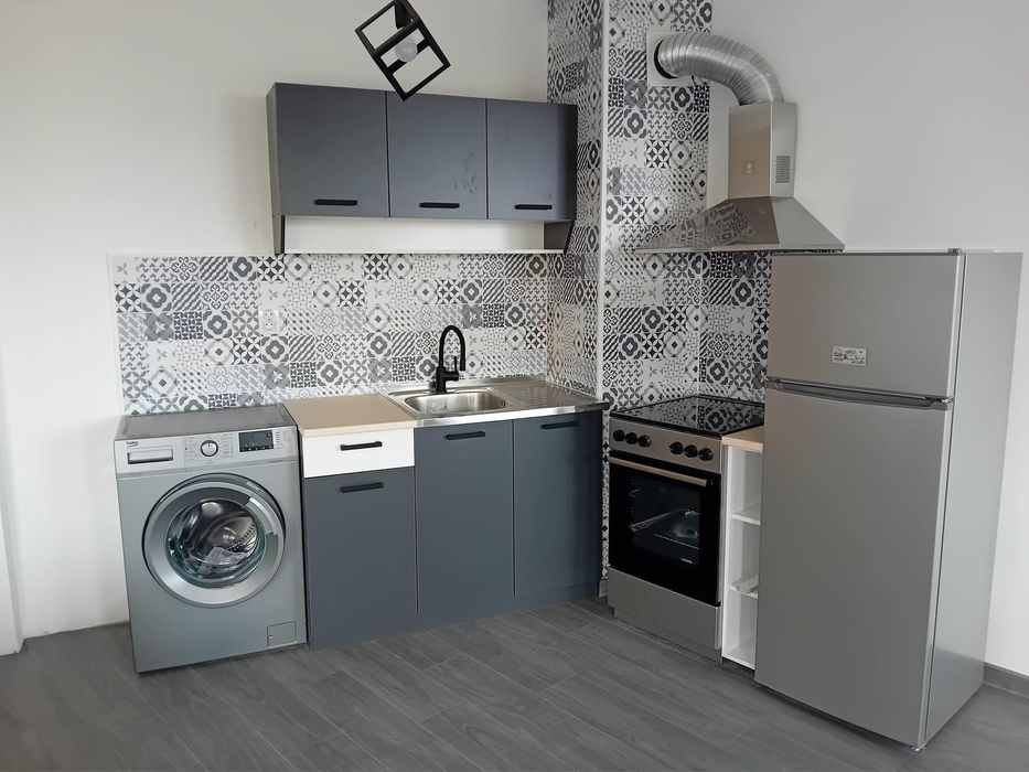 Дава се под наем Двустаен апартамент в Варна, Бриз - 66 кв.м за 375 € - Снимка #3