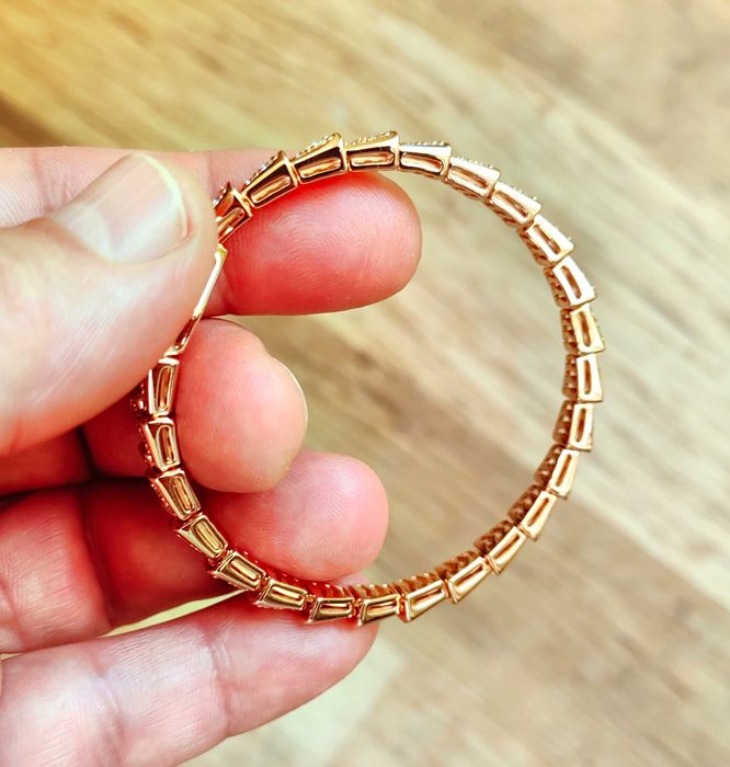 Еластична гривна Bvlgari Serpentine със змийска кост в розов цвят