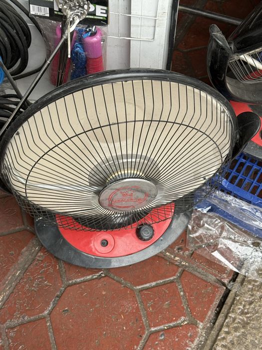 Quyosh pechka singan ishlidi ham bor arzon narxda