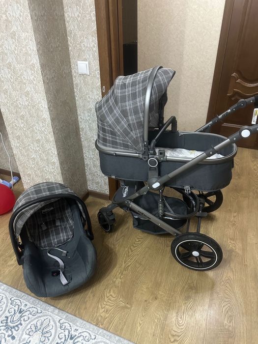 Продаю детскую коляску