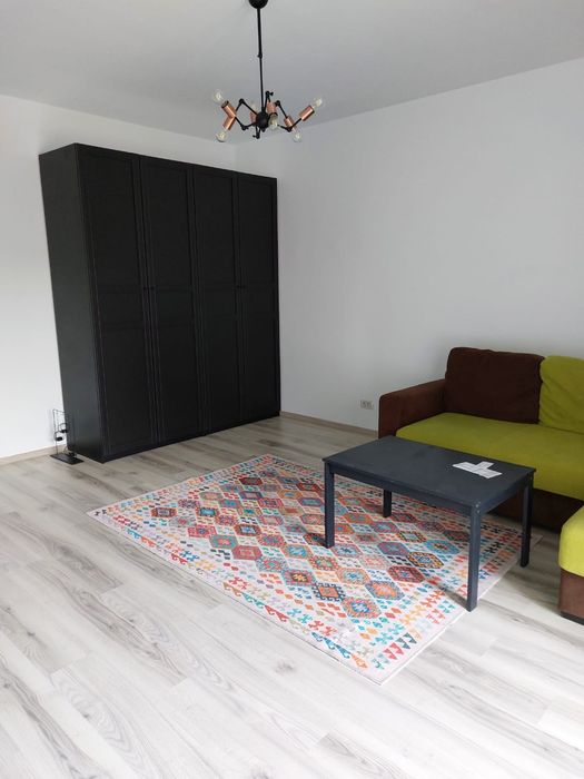 Garsoniera de închiriat