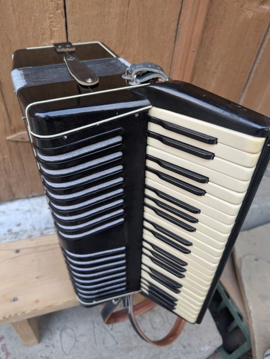 Acordeon Migma 120 basi