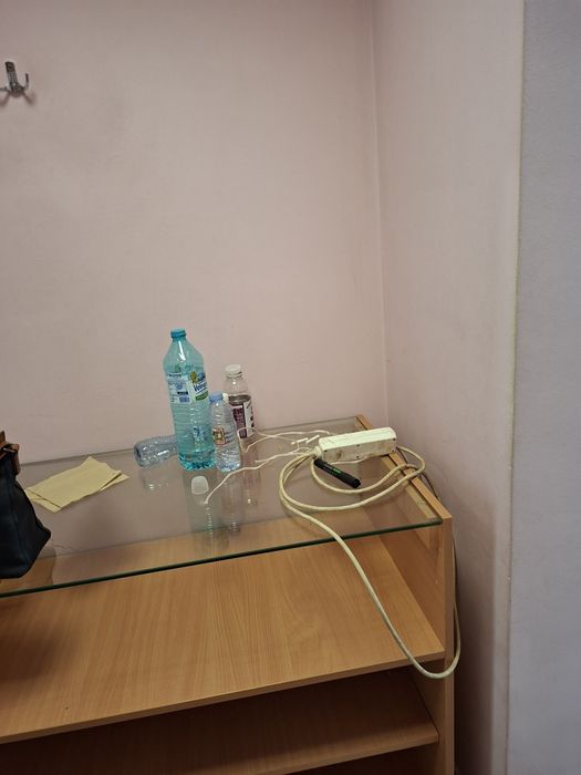 Дава се под наем Магазин в Плевен, Идеален център - 35 кв.м за 398.82 € - Снимка #3