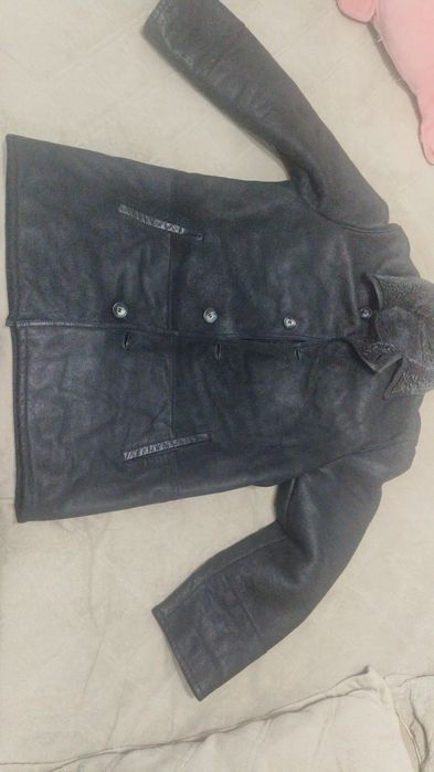 Продам недорого куртки