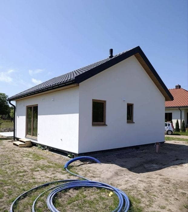 Vand case pe structura metalica din panouri sandwich