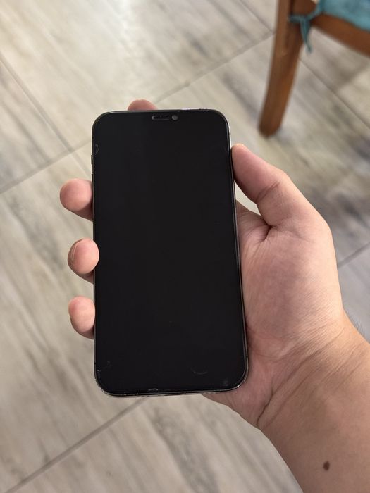 Iphone 12 pro б/у