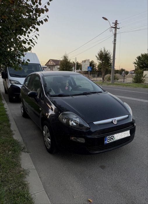 Fiat Punto 2011 in doua usi