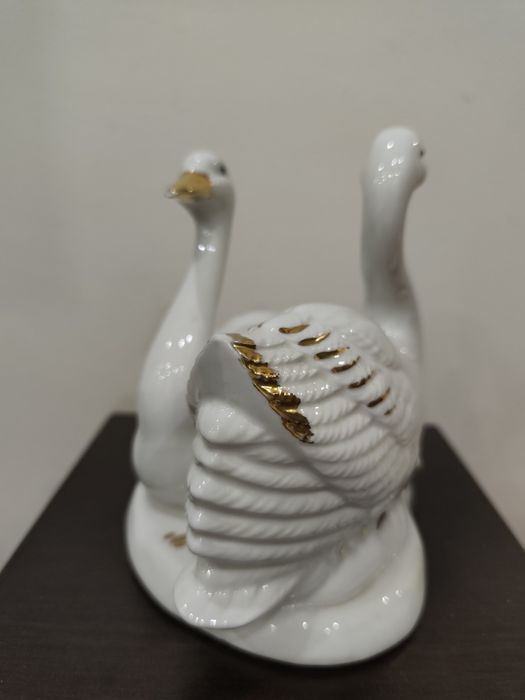 Голяма испанска порцеланова фигура Лебеди – Porcelanas M. Requena