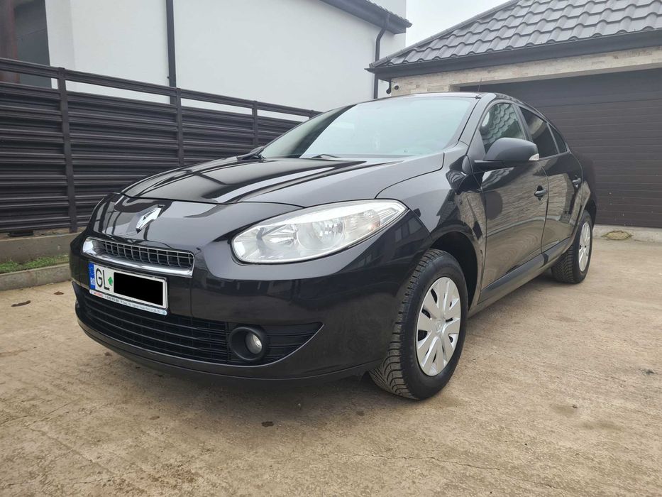Renault Fluence. an 2010 luna 6, 1.6 16V, benzina, 181000 KM REALI