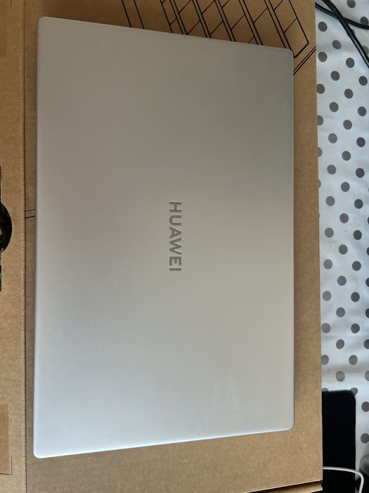 Huawei matebook d15