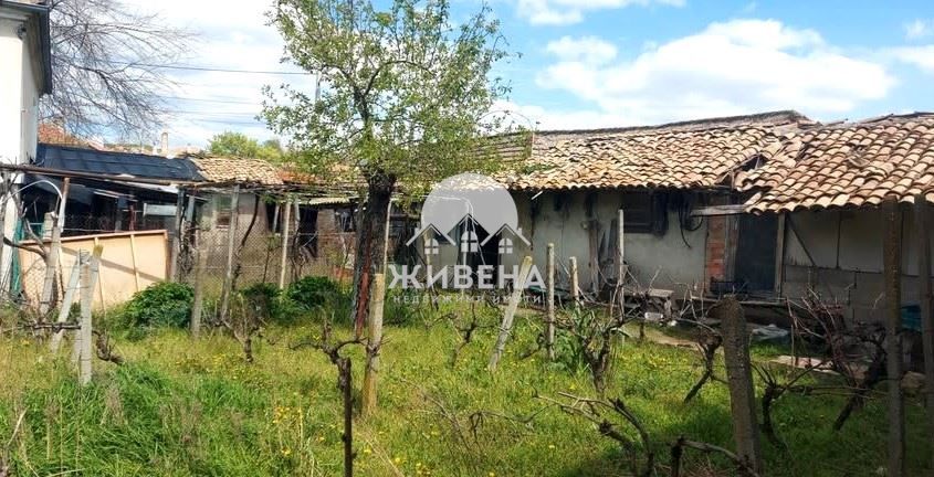 Къща в кв. Повеляново, гр.Девня, площ 100 кв.м