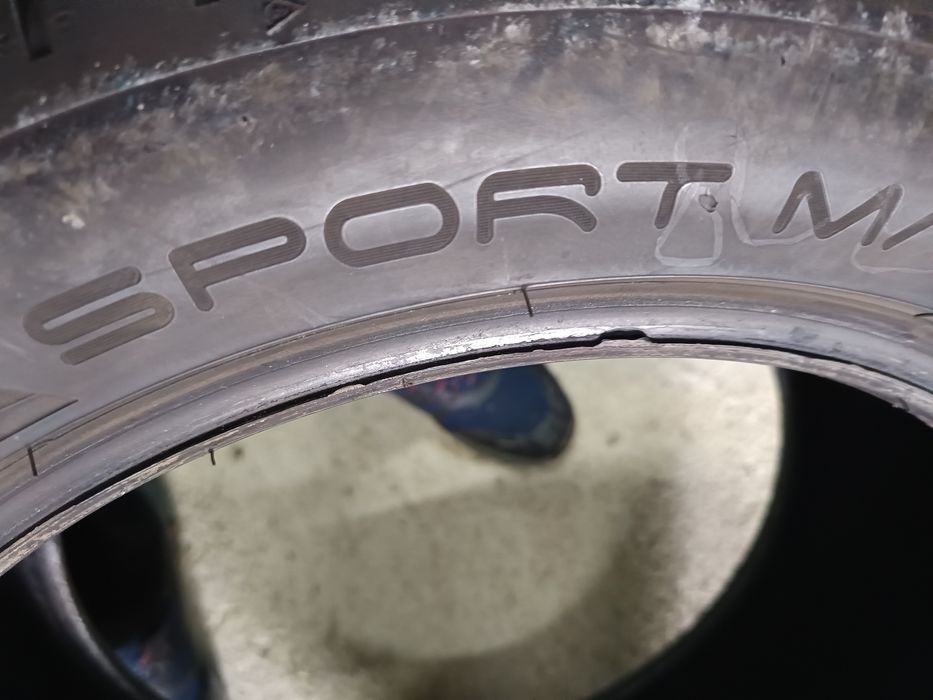 4бр.летни гуми 235/45/17(2бр.Michelin 2бр.Dunlop)