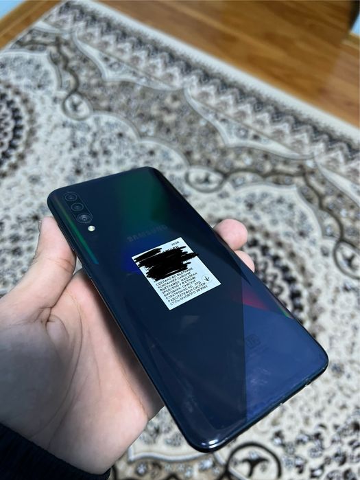 Samsung galaxy A 30S 32 Gb sotiladi srochniga