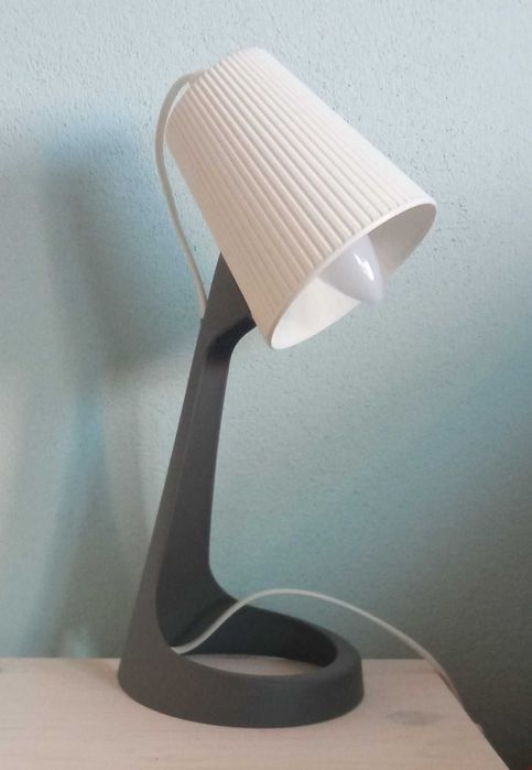 Обзавеждане от къща за гости - кревати - НАМАЛЕНА ЦЕНА, лампи, одеала