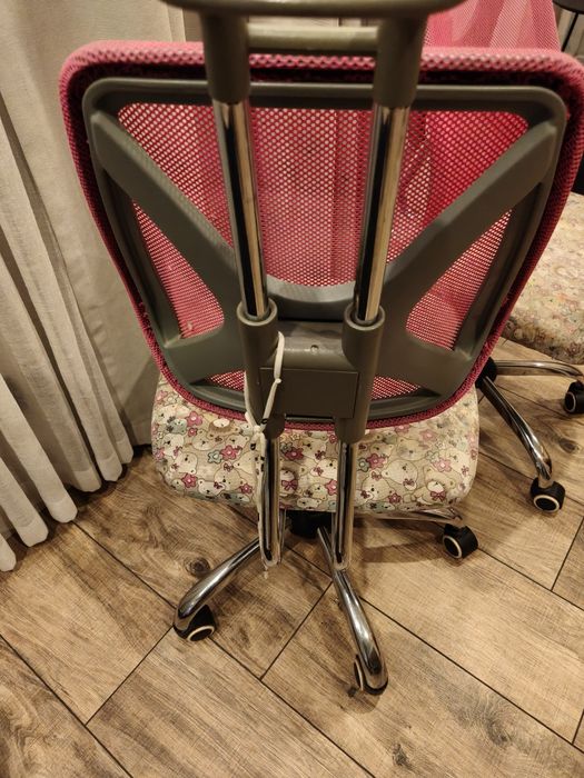 Отдам стулья детские