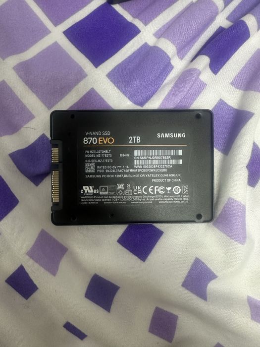 ssd samsung 870 EVO si QVO de 2tb noi