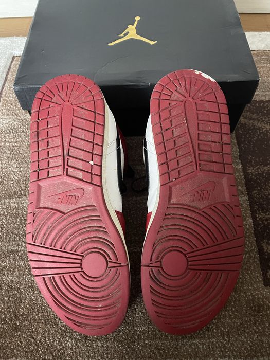 Jordan 1 chicago mid