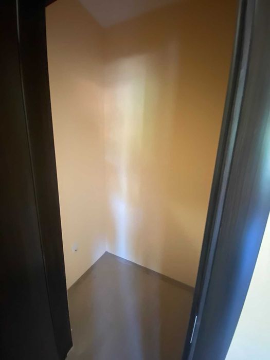 Продава се Тристаен апартамент в София, Център - 83 кв.м за 2049 €/кв.м - Снимка #2