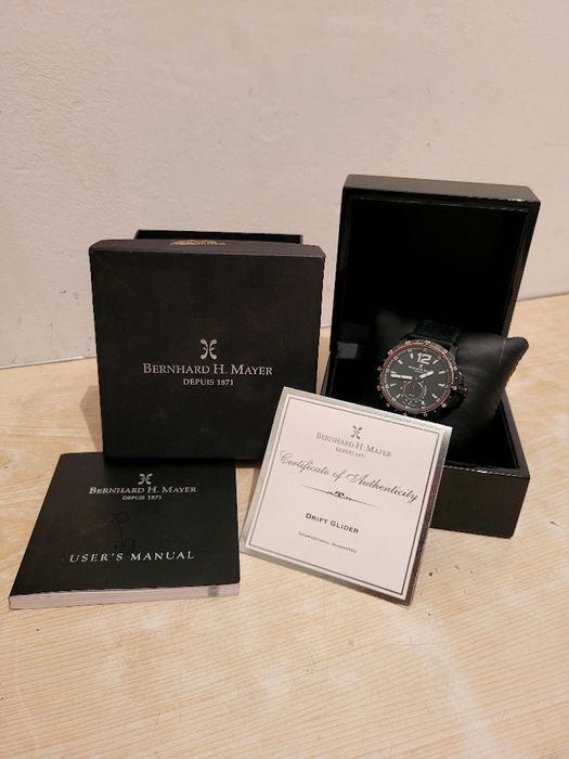 Щвейсарские часы