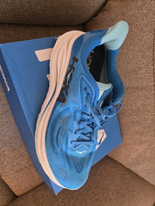 Hoka, pantofi alergare