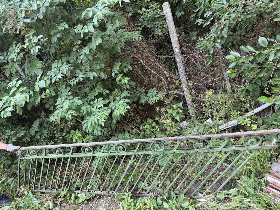 Метален парапет за стълбище