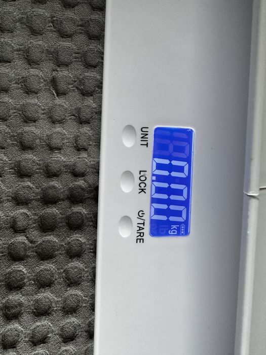 Продам весы для новорожденных