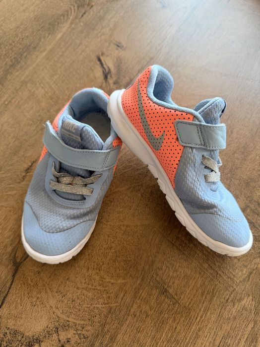 Маратонки Nike - 27 номер