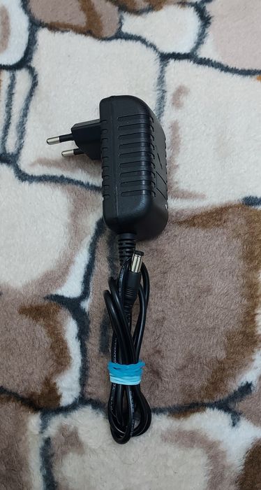 Alimentator/Incarcator 24V 5A