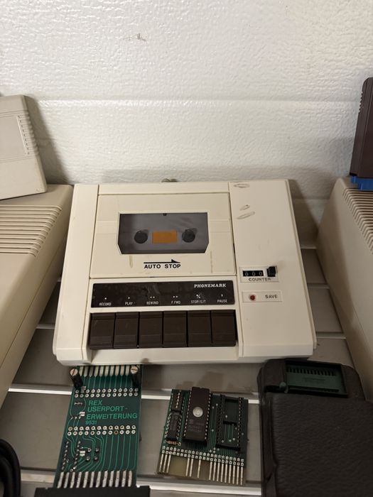 Disk drive Commodore Unitate Phonemark KoalaPad Rushware