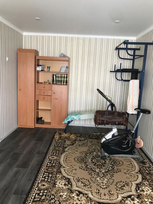 Сдам 4 х ком квартиру Аксу