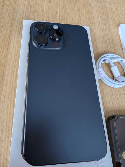 Iphone 15 Pro Max 256 / Blue Titanium
