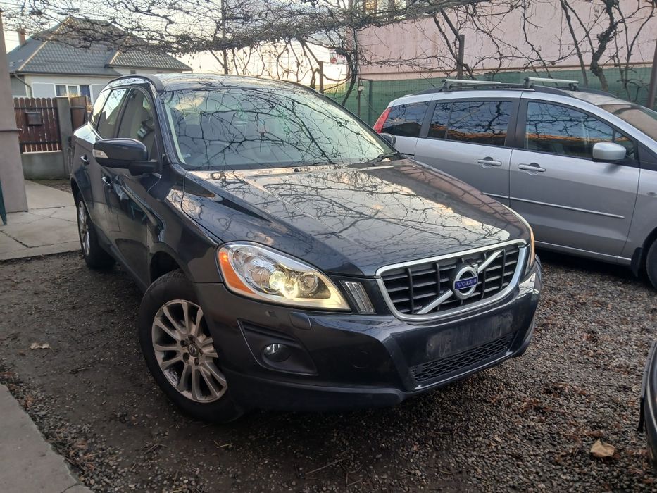 Dezmembrez Piese Volvo Xc60 2.4 din 2009